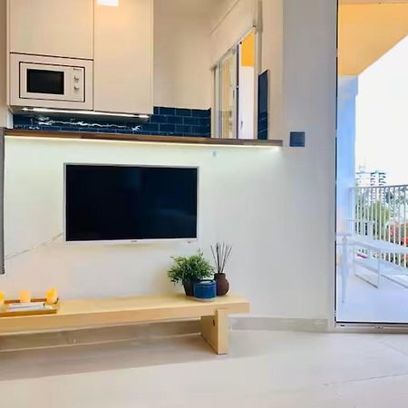 Shiny Studio With Pool & Carihuela Beach At 500M Торремолинос Экстерьер фото
